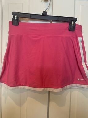 Nike Hot Pink Dri Fit Women’s Tennis or golf skort